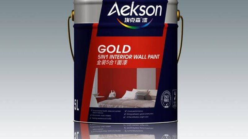行业现状：低端混战与分化加剧